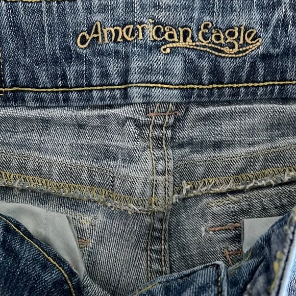 American Eagle Women’s Boyfriend Jeans - Picture 5 of 6